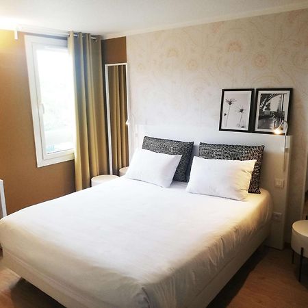 Brit Hotel Marseille Aeroport Mirabeau 외부 사진