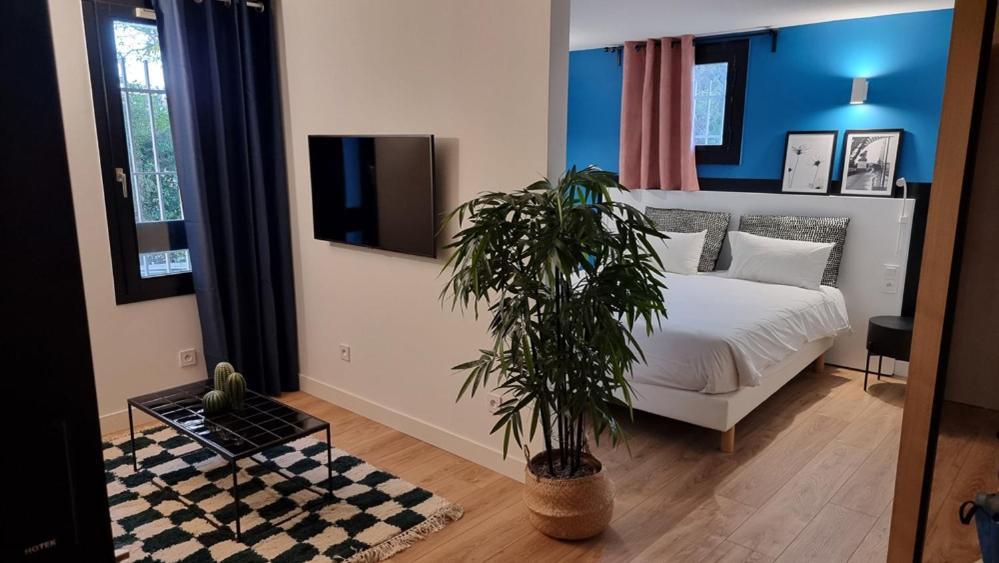 Brit Hotel Marseille Aeroport Mirabeau 외부 사진